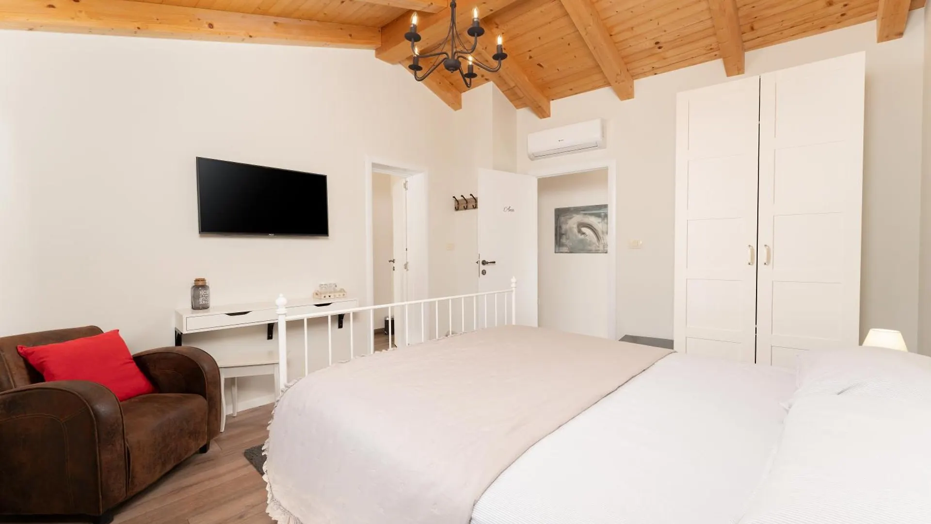 Bed & Breakfast Accommodation Tri Murve Plomin